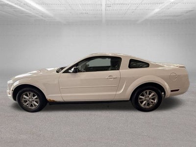 2008 Ford Mustang V6 Deluxe