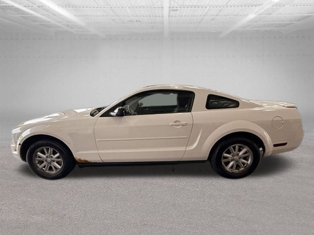 2008 Ford Mustang V6 Deluxe