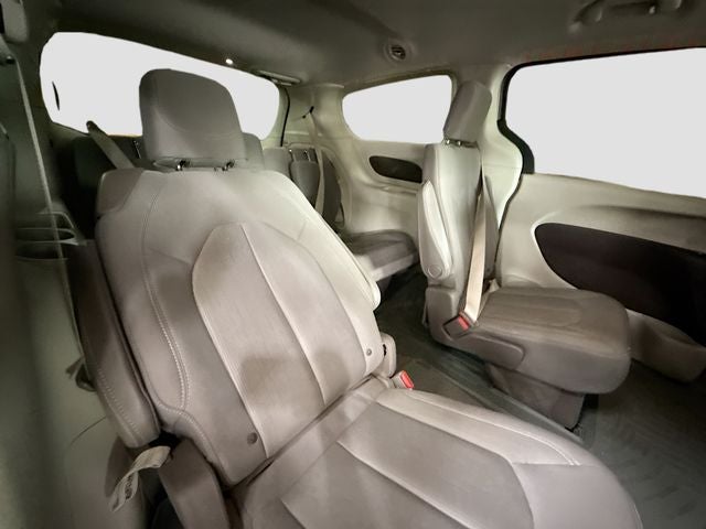 2017 Chrysler Pacifica LX
