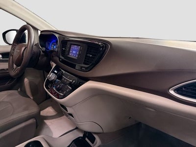 2017 Chrysler Pacifica LX