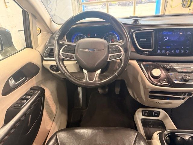 2017 Chrysler Pacifica Touring L Plus