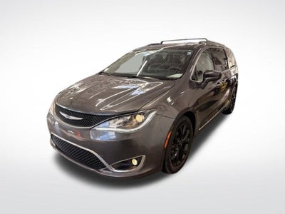 2017 Chrysler Pacifica Touring L Plus