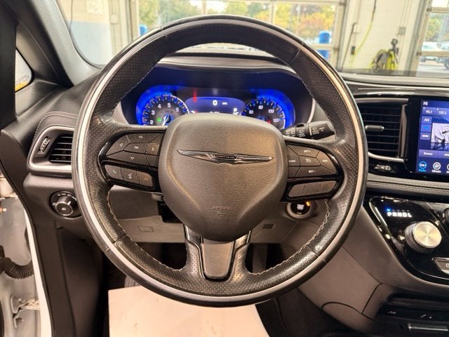 2019 Chrysler Pacifica Limited 1 OWNER w/ COOLED SEATS