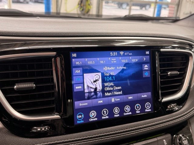 2019 Chrysler Pacifica Limited 1 OWNER w/ COOLED SEATS