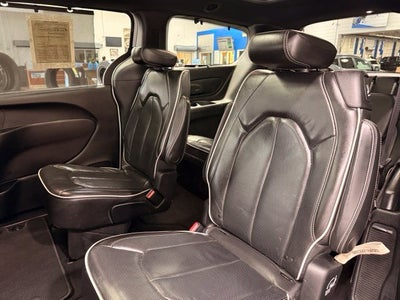 2019 Chrysler Pacifica Limited 1 OWNER w/ COOLED SEATS