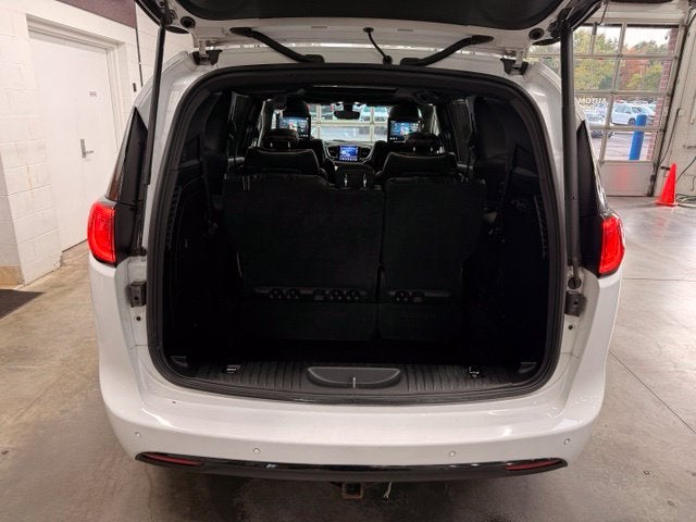 2019 Chrysler Pacifica Limited 1 OWNER w/ COOLED SEATS