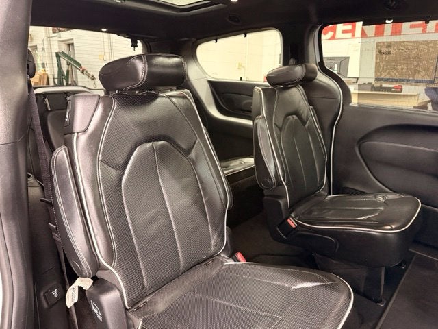 2019 Chrysler Pacifica Limited 1 OWNER w/ COOLED SEATS