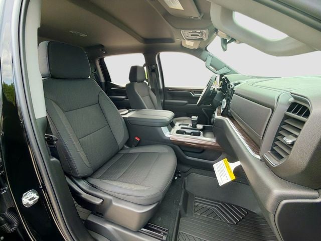 2026 Chevrolet Silverado 1500 LT LT1