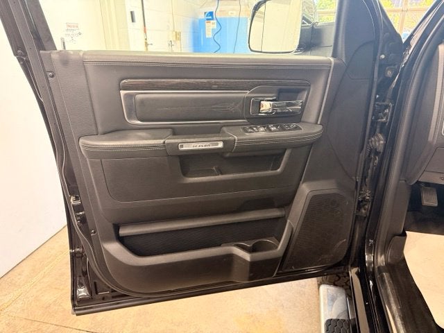 2017 RAM 2500 Laramie Longhorn w/ Htd Steering Wheel