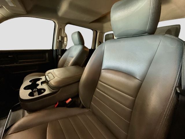 2018 RAM 2500 Tradesman w/ 6.4L Hemi V8