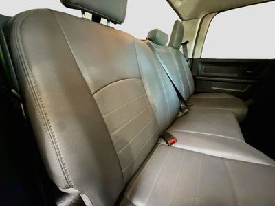 2018 RAM 2500 Tradesman w/ 6.4L Hemi V8