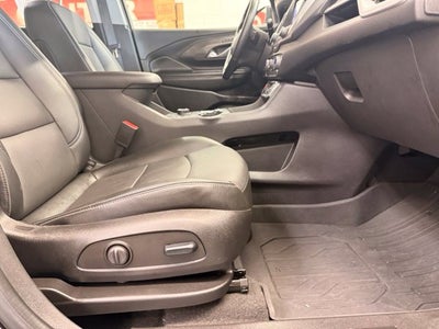 2024 GMC Terrain SLT AWD w/ Surround Camera