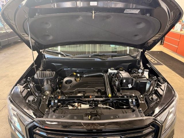 2024 GMC Terrain SLT AWD w/ Surround Camera