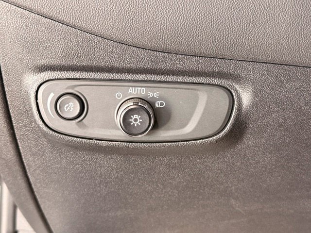2019 Chevrolet Equinox LS w/ BLUETOOTH