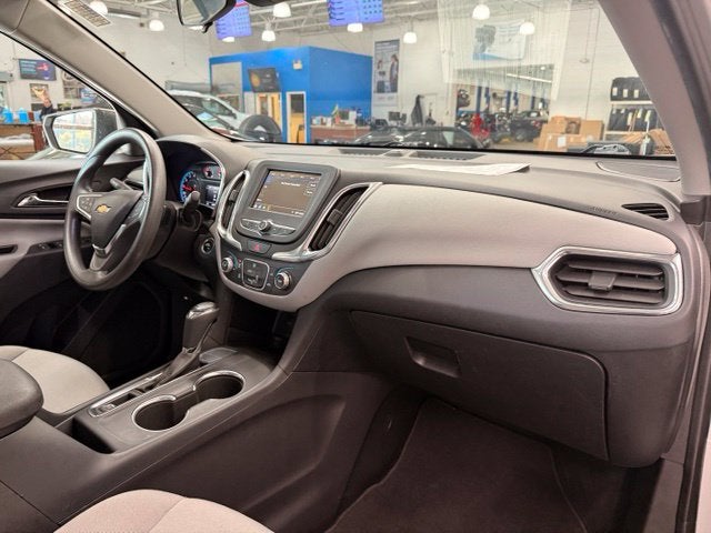 2019 Chevrolet Equinox LS w/ BLUETOOTH