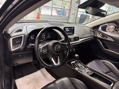 2018 Mazda Mazda3 Touring w/ Collision Alert