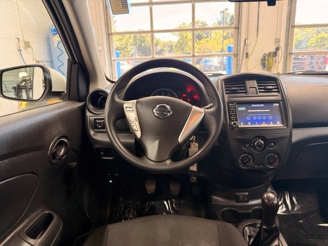 2019 Nissan Versa 1.6 S w/ BLUETOOTH