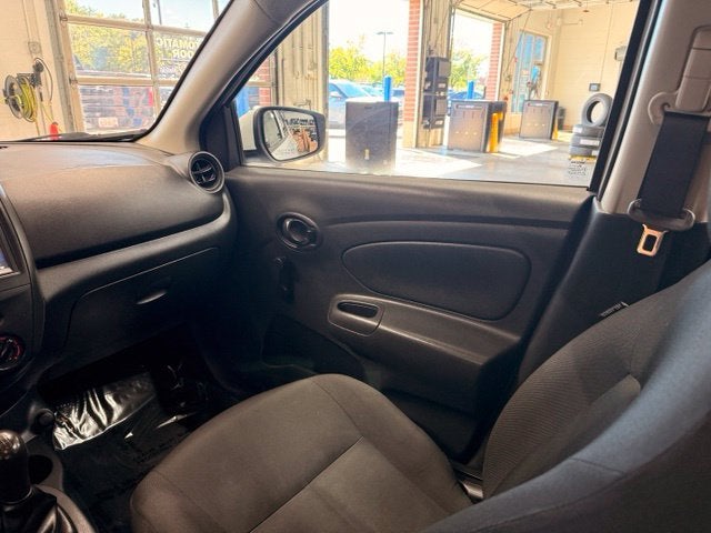 2019 Nissan Versa 1.6 S w/ BLUETOOTH