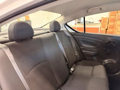 2019 Nissan Versa 1.6 S w/ BLUETOOTH