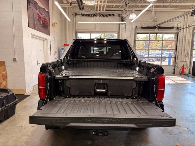 2024 Toyota Tacoma TRD Off-Road w/ BLIND SPOT ALERT