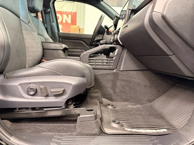 2024 Toyota Tacoma TRD Off-Road w/ BLIND SPOT ALERT