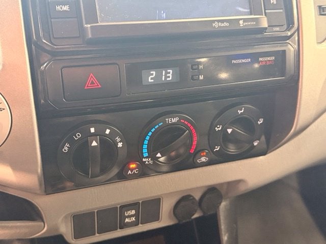 2014 Toyota Tacoma Base V6 w/ BACKUP CAM