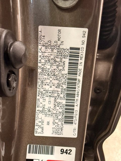2014 Toyota Tacoma Base V6 w/ BACKUP CAM