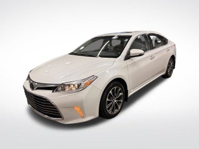 2017 Toyota Avalon XLE Premium w/ BLIND SPOT ALERT