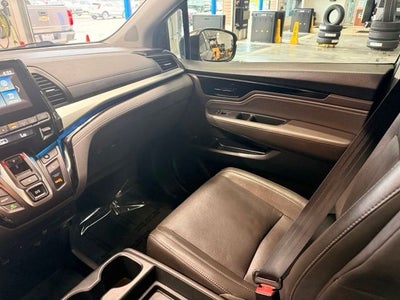 2021 Honda Odyssey Touring W/ POWER SLIDING DOORS