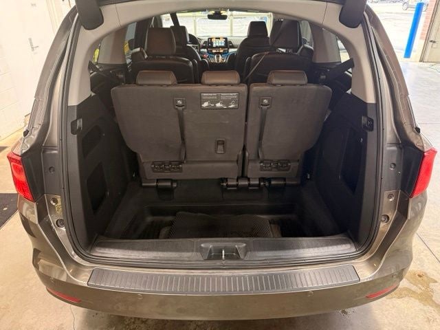 2021 Honda Odyssey Touring W/ POWER SLIDING DOORS
