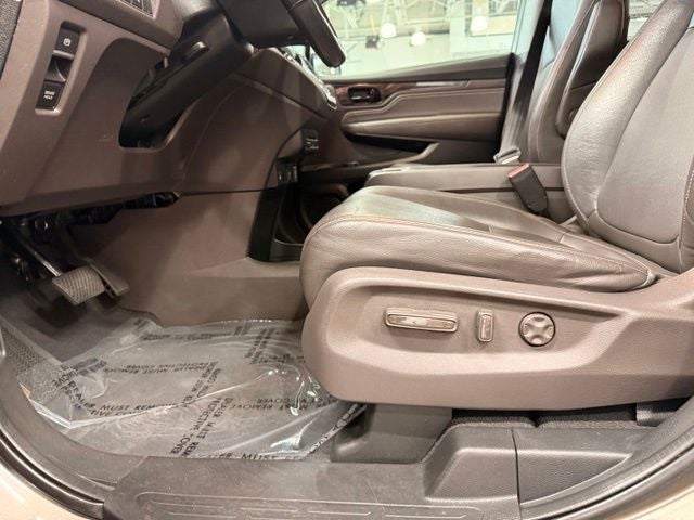 2021 Honda Odyssey Touring W/ POWER SLIDING DOORS