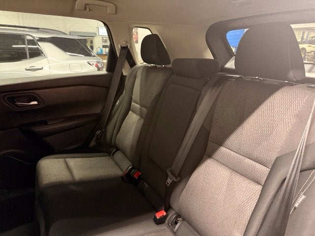 2024 Nissan Rogue SV AWD w/ Collision Alert