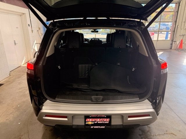 2023 Nissan Pathfinder SL AWD w/ POWER LIFTGATE