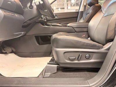 2023 Nissan Pathfinder SL AWD w/ POWER LIFTGATE