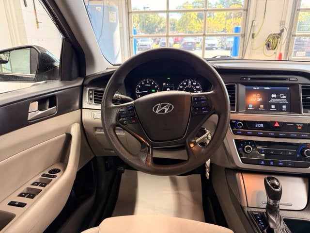 2016 Hyundai Sonata Sport w/ Bluetooth