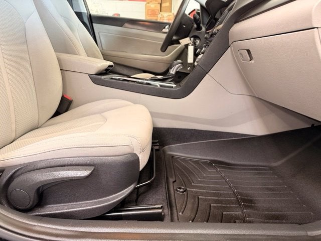 2016 Hyundai Sonata Sport w/ Bluetooth