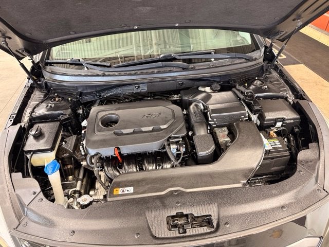 2016 Hyundai Sonata Sport w/ Bluetooth