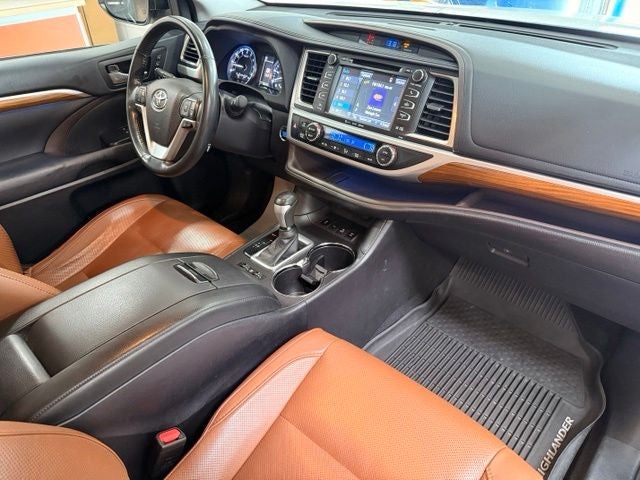 2017 Toyota Highlander Limited