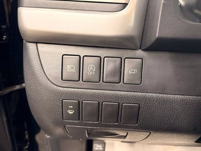 2017 Toyota Highlander XLE AWD W/ COLLISION ALERT