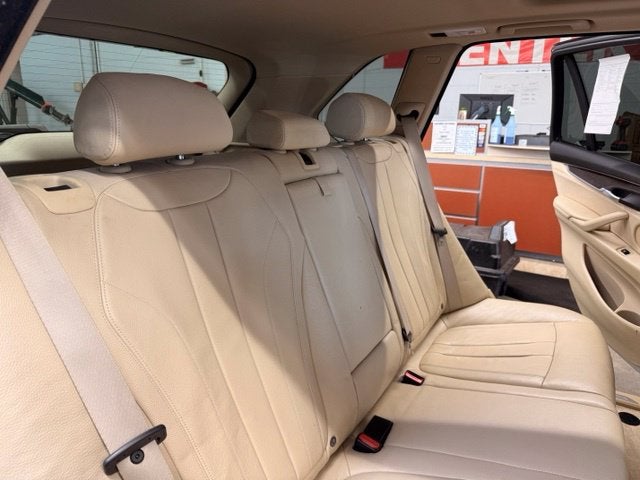 2015 BMW X5 xDrive50i w/ Htd Seats/Steering Wheel