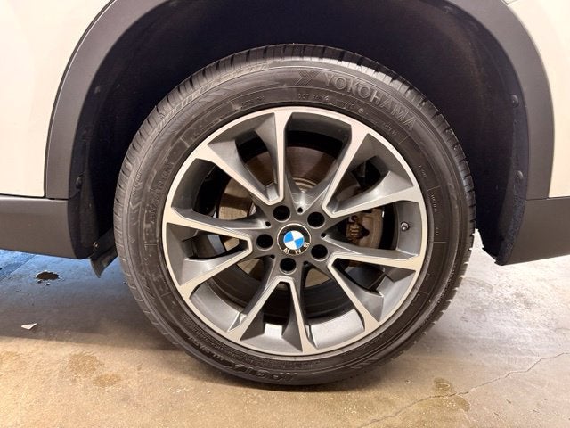 2015 BMW X5 xDrive50i w/ Htd Seats/Steering Wheel