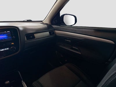 2018 Mitsubishi Outlander ES