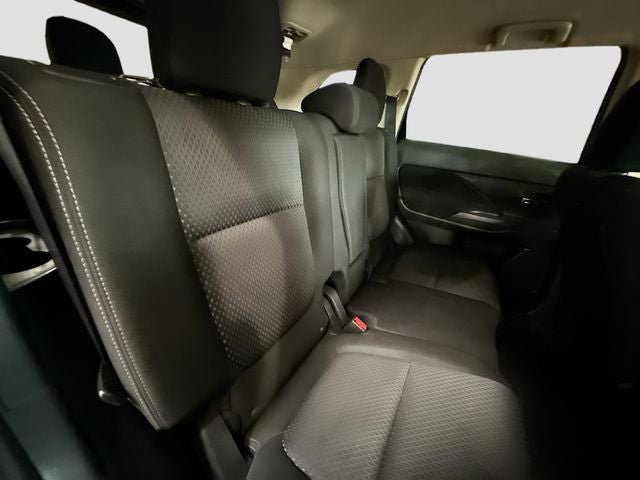 2018 Mitsubishi Outlander ES
