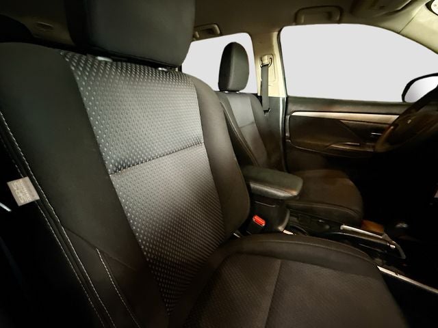 2018 Mitsubishi Outlander ES