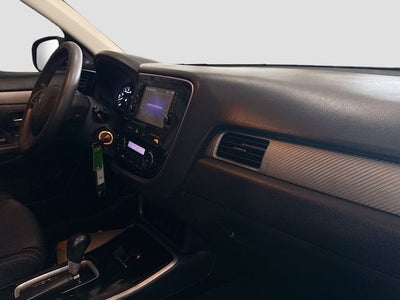 2018 Mitsubishi Outlander ES