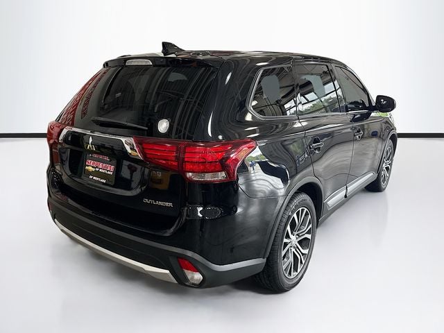 2018 Mitsubishi Outlander ES