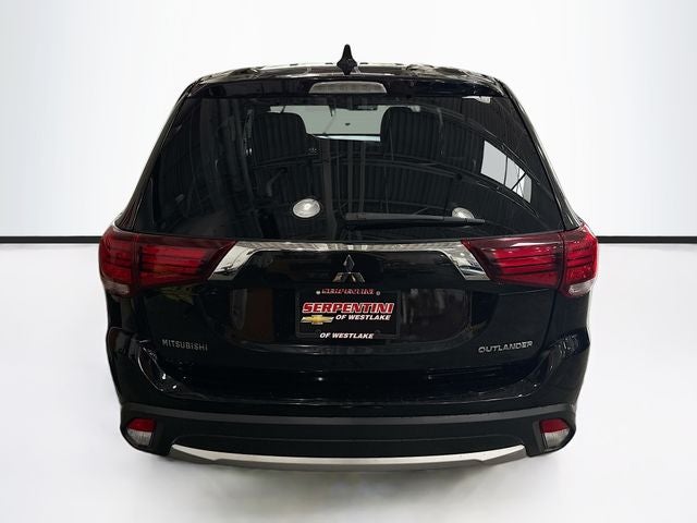 2018 Mitsubishi Outlander ES