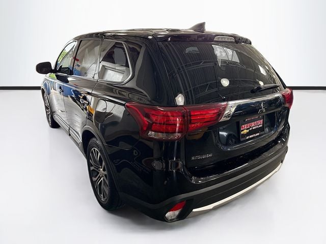 2018 Mitsubishi Outlander ES