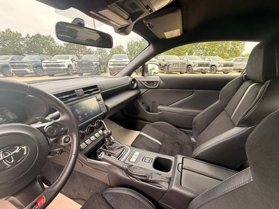 2025 Toyota GR86 Premium