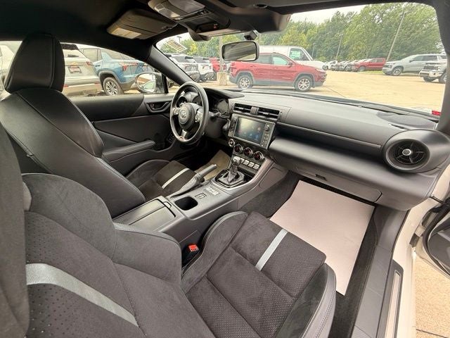 2025 Toyota GR86 Premium